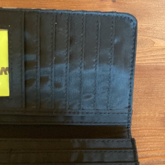 RARE Alexander McQueen Wallet Whateverittakes.org with cert of authenticity - Picture 5 of 12